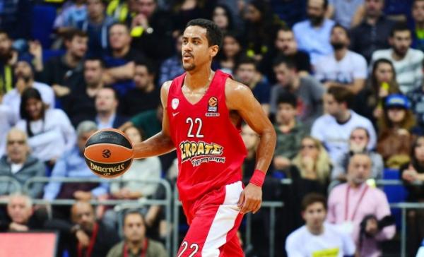 Τέλος από τον Ολυμπιακό ο Ρόμπερτς