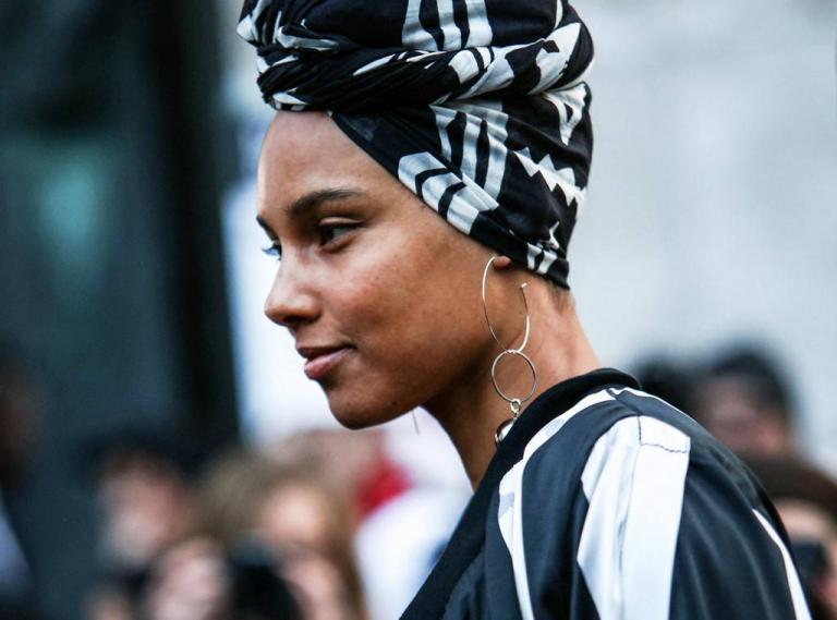 Αντιγράψτε το λουκ της Αλίσια Κις