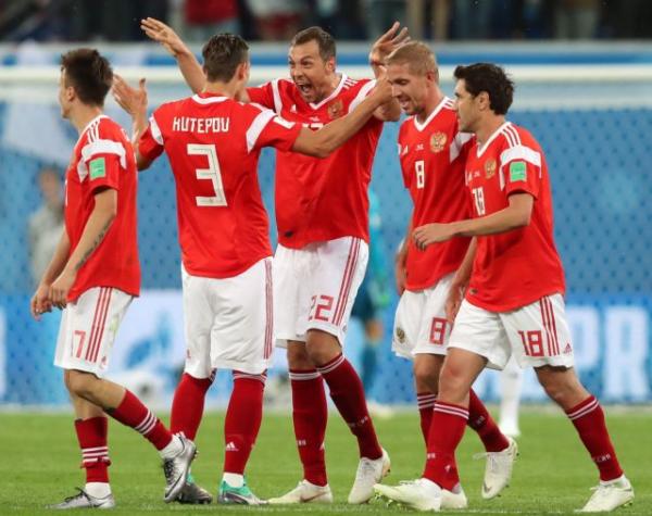 «Θρίλερ» πρόκρισης για Ισπανία, Ιράν και Πορτογαλία