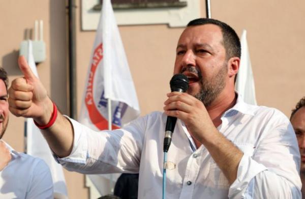 Επιμένει σε απογραφή Ρομά ο Σαλβίνι παρά τις αντιδράσεις