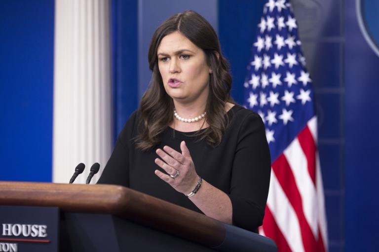 Εστιατόριο στην Βιρτζίνια έδιωξε την Σάρα Σάντερς γιατί δουλεύει με τον Τραμπ