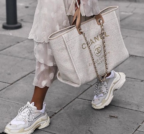 Τα αθλητικά του «μπαμπά»