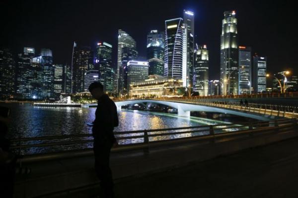 Τους καρπούς του καπιταλισμού απολαμβάνουν οι Βορειοκορεάτες στη Σιγκαπούρη