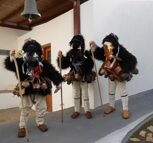 Επίθετα με το αρσενικό σε -αιος/-αιός και -εος/-εός (Μέρος Α’)