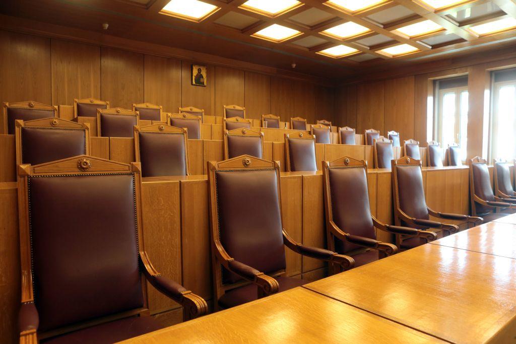 Αποζημίωση 350.000 ευρώ από το Δημόσιο για δυστύχημα λόγω πινακίδας