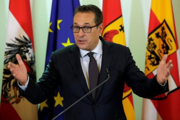 Παύση των ευρωπαϊκών κυρώσεων στη Ρωσία ζητά η Αυστρία