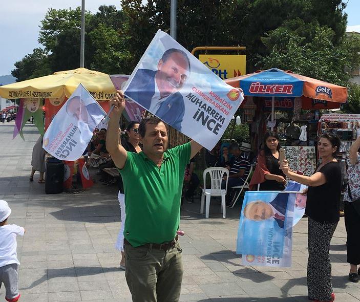 Εικόνες από την προεκλογική Τουρκία