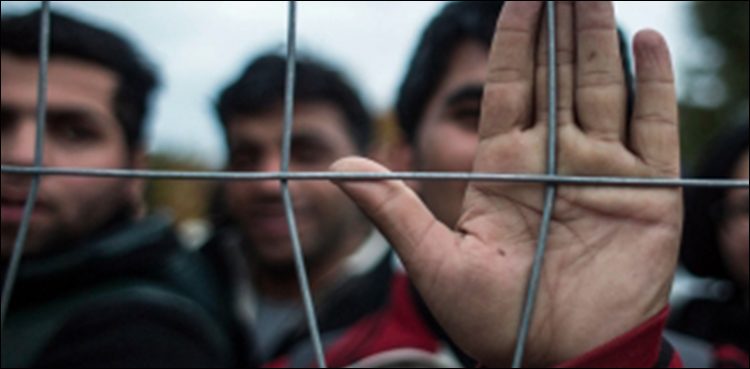 ΗΠΑ: Δικαστής απαγορεύει τον διαχωρισμό των οικογενειών στα σύνορα