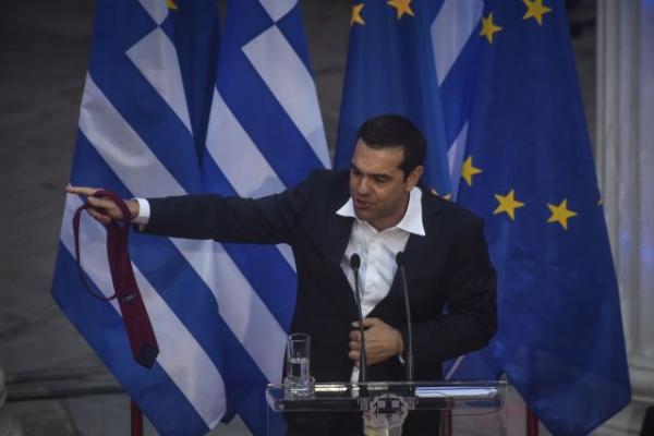 Ποια γραβάτα φόρεσε ο Τσίπρας για την επιμήκυνση του χρέους;