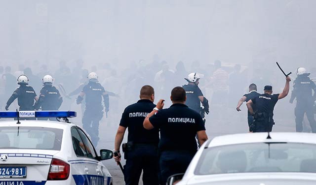 Συμπλοκές μεταξύ οπαδών του Ερυθρού Αστέρα και της Παρτιζάν