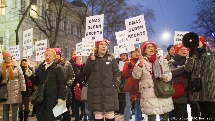 Γιαγιάδες στην Αυστρία κατά της άκρας δεξιάς