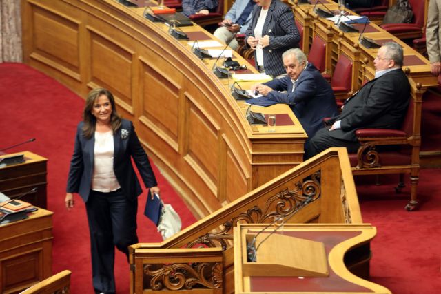 Μπακογιάννη: Να καταθέσει ό,τι έγγραφα έχει για το Σκοπιανό ο κ. Κοτζιάς