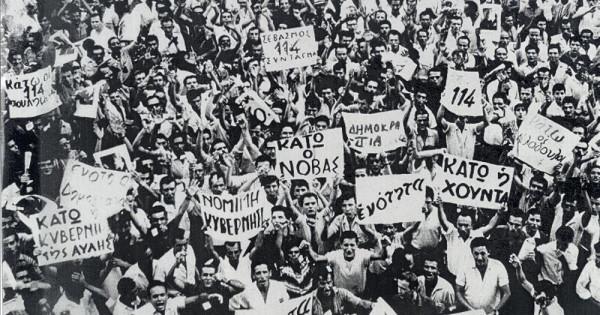 «Kαταραμένος μήνας ο Ιούλιος στον έρμο τούτο τόπο»