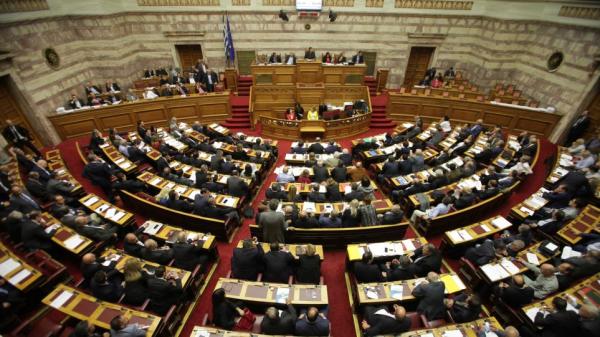 Δημοσκόπηση: Η αυτοδυναμία, οι πρόωρες εκλογές και η μαύρη τρύπα του Σκοπιανού