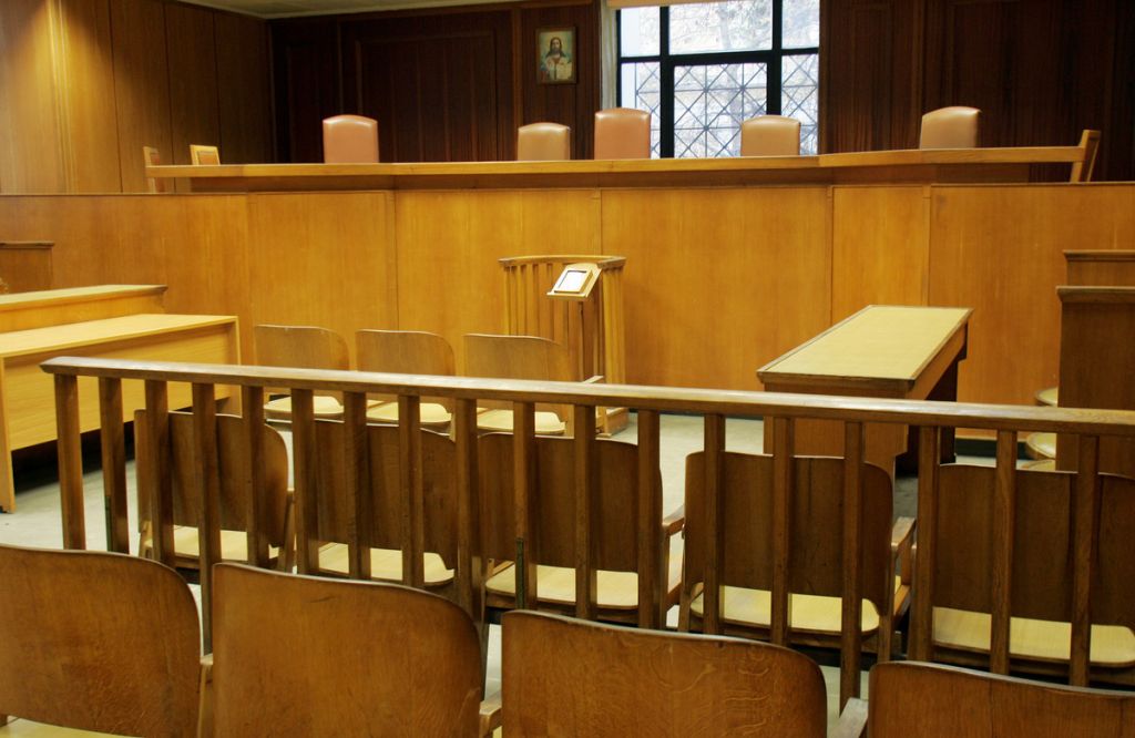 Διεκόπη η δίκη του 52χρονου κατηγορουμένου για βιασμό 22χρονης στη Δάφνη