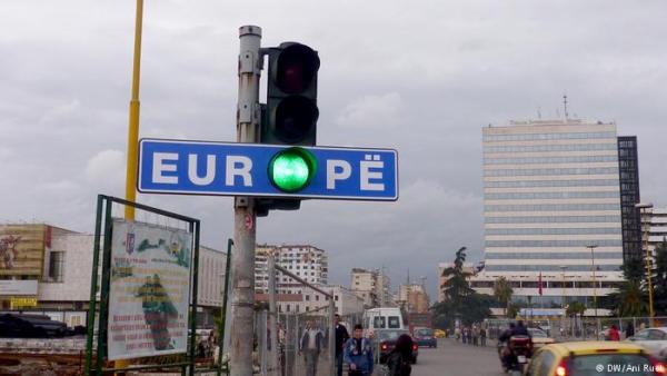 Τα Δυτικά Βαλκάνια και η ευρωπαϊκή προοπτική που αργεί