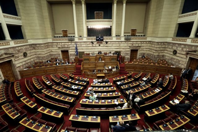 Κόντρα Τζανακόπουλου – Σπυράκη μετά το παραλήρημα Μπαρμπαρούση