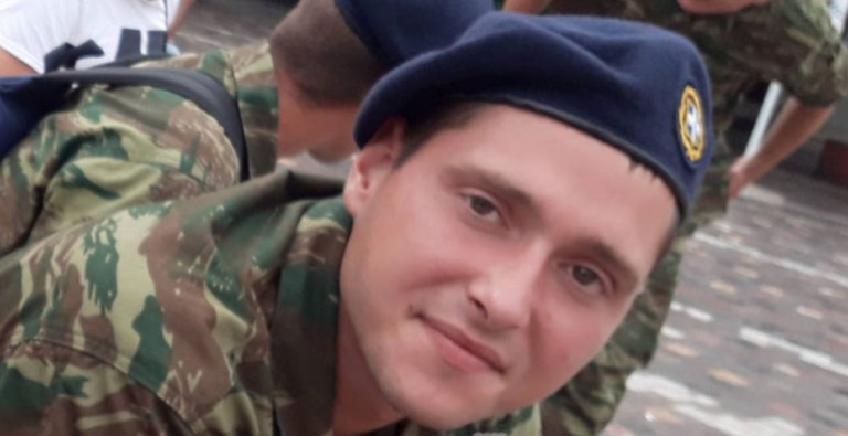 Πατέρας 23χρονου: Ο γιος μου πήρε αναβολή γιατί δεχόταν πιέσεις στο στρατόπεδο