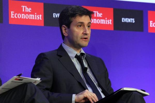 Χουλιαράκης: Δημιουργούμε «μαξιλάρι» 18 δισ. ευρώ για τα επόμενα δύο χρόνια