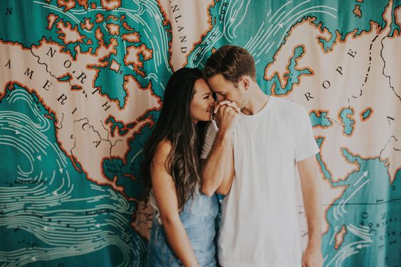 Ο σύντροφός μου θέλει να πάμε διακοπές στην Σαντορίνη