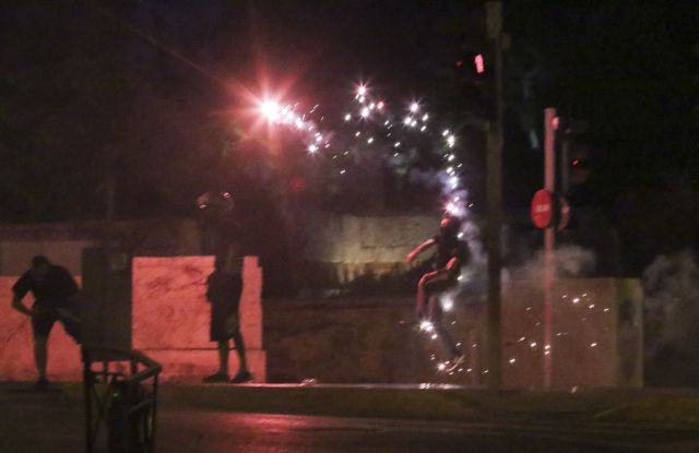 Στον εισαγγελέα οι συλληφθέντες για τα επεισόδια στο Σύνταγμα