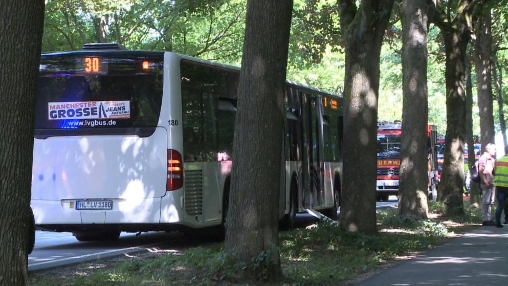 Επίθεση με μαχαίρι σε λεωφορείο στη Γερμανία [Εικόνες]