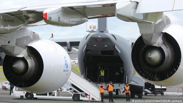 Με αισιοδοξία Airbus και Boeing στο Φάρνμποροου