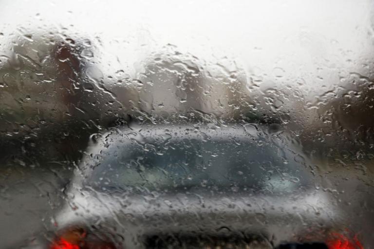 Υπερχείλισε ποτάμι στην Αρτέμιδα