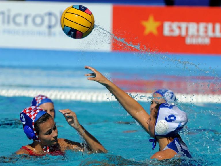 Πρόκριση με περίπατο επί της Κροατίας η εθνική πόλο γυναικών