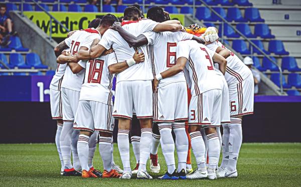 Η ευθύνη ανήκει στους παρόντες