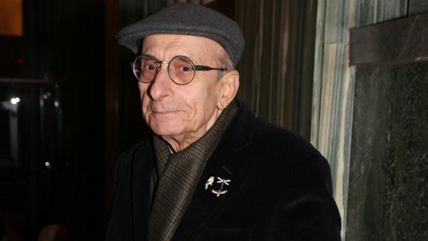 Μάνος Ελευθερίου : Οταν πεθάνω θέλω να υπάρχουν τα τραγούδια μου, να τα ακούει ο κόσμος (βίντεο)