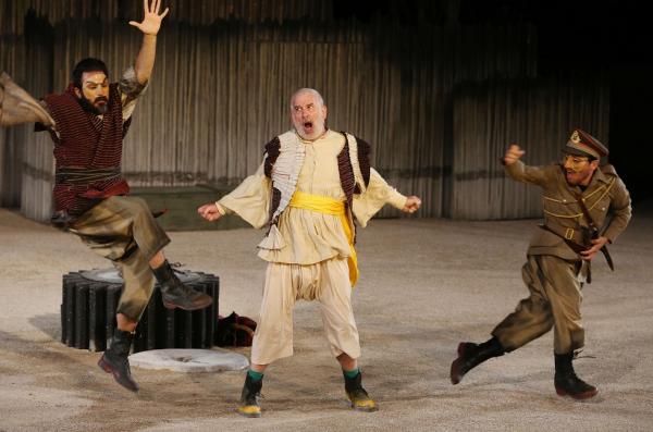 Οι «Αχαρνής» με τον Φιλιππίδη την 1η Σεπτεμβρίου στο Ηρώδειο