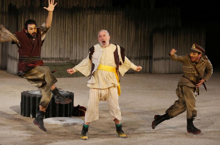 Οι «Αχαρνής» με τον Φιλιππίδη την 1η Σεπτεμβρίου στο Ηρώδειο