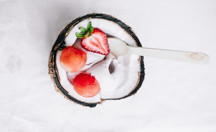 Εύκολη συνταγή για παγωτό καρύδα