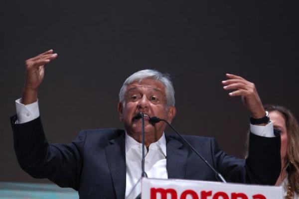 Μεξικό: «Ειλικρινή διάλογο» με τις ΗΠΑ ζητά ο Ομπραδόρ