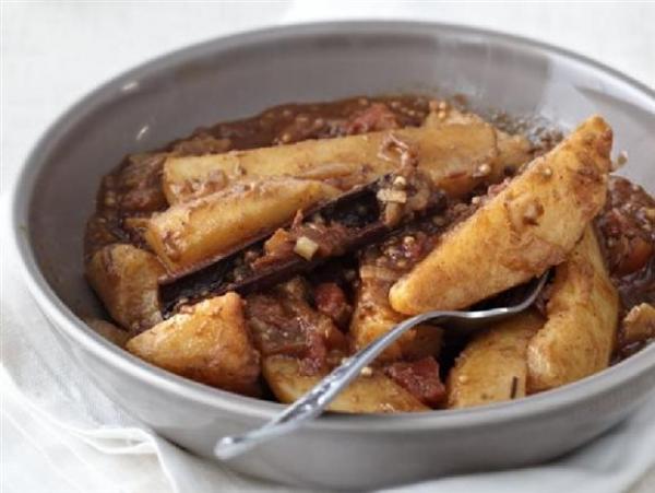 Πατάτες γιαχνί με αρωματικά