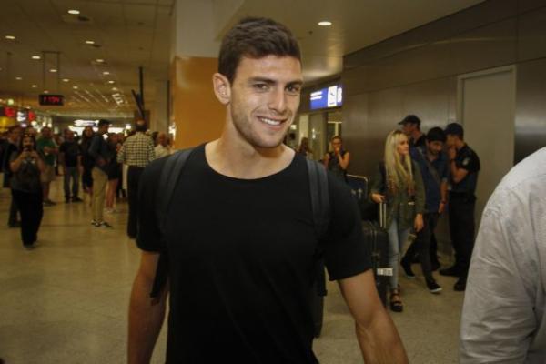 Έφτασε στην Ελλάδα για την ΑΕΚ ο Λούκας Μπογέ