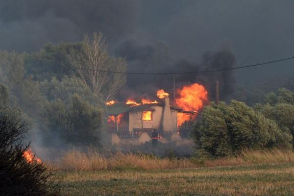 Μαρτυρία: «Παιδιά και ηλικιωμένοι πήγαμε στην παραλία»