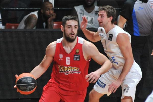 Ο Παπαπέτρου απέρριψε την πρόταση του Ολυμπιακού