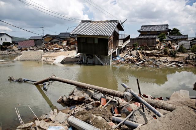 Iαπωνία: 156 οι νεκροί από τις πλημμύρες