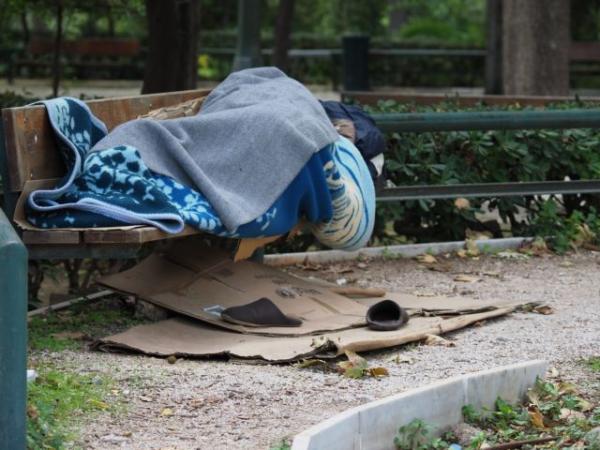 Έρευνα: Ποιο είναι το προφίλ του άστεγου