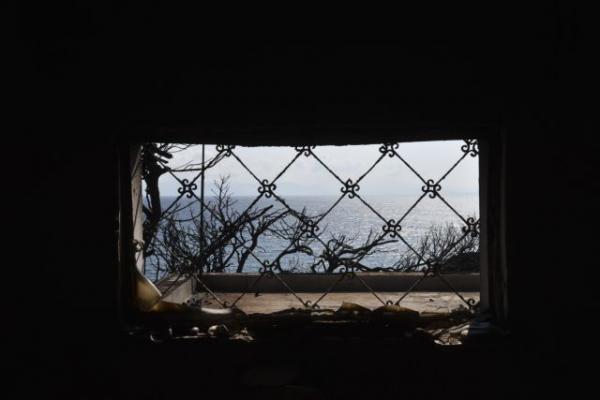 Έρημη πόλη το Μάτι [εικόνες]