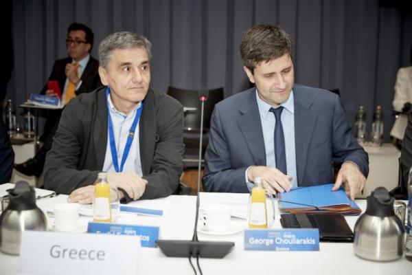 Επενδυτές στις ΗΠΑ αναζητούν Τσακαλώτος και Χουλιαράκης