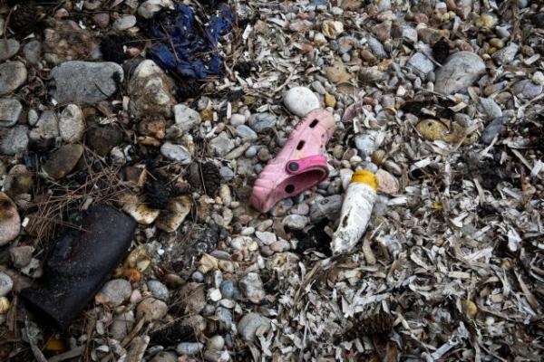 Δύτρια : Προσωπικά αντικείμενα τα μόνα μας ευρήματα [εικόνες]