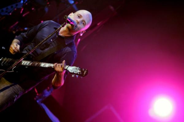 O Moby πουλάει σπίτι 1,3 εκατ. δολαρίων και δωρίζει τα έσοδα