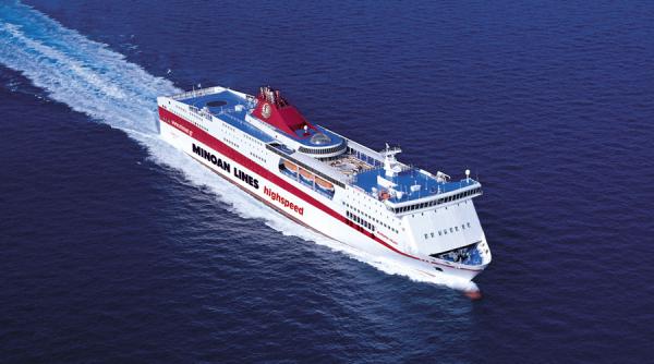 Οι Μινωικές Γραμμές συνδέουν τα Χανιά με τον Πειραιά καθημερινά