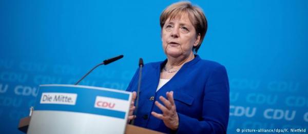 «Αποδυναμωμένη όσο ποτέ η Μέρκελ»