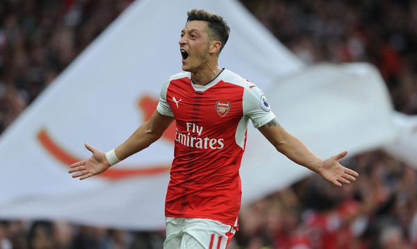 Ο Γιάννης, ο Οζίλ, ο ρατσισμός