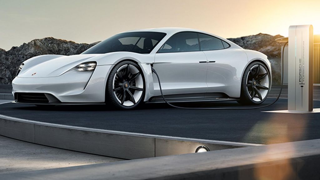 Porsche Taycan: «Ηλεκτρίζει» με πάνω από 600 ίππους