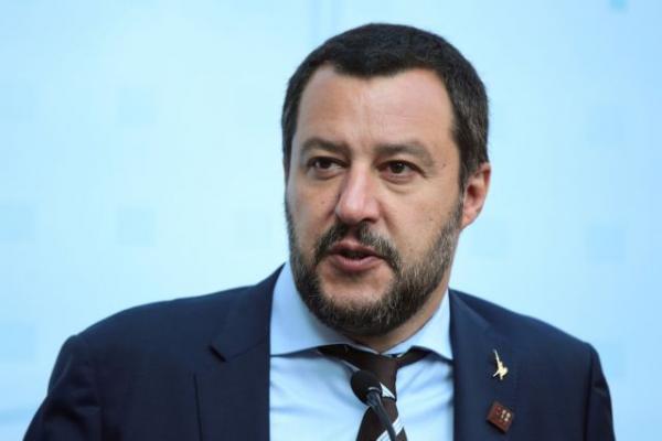 Αιχμές Σαλβίνι για τις αφίξεις προσφύγων από την Τουρκία στην Ιταλία